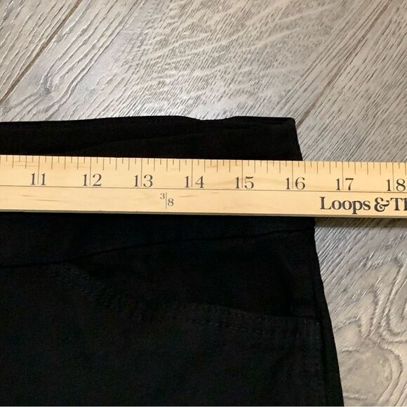 HILARY RADLEY Dress Bermuda Shorts Women’s Large Black High Waisted Pockets. - Picture 8 of 10